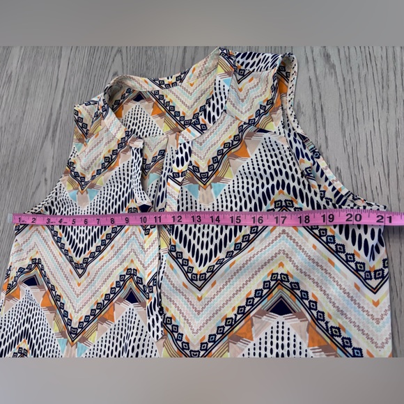 Oversized Patterned Lightweight Sleeveless Tunic Size M - Picture 9 of 10